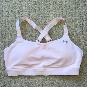 Strappy cross-back sports bra